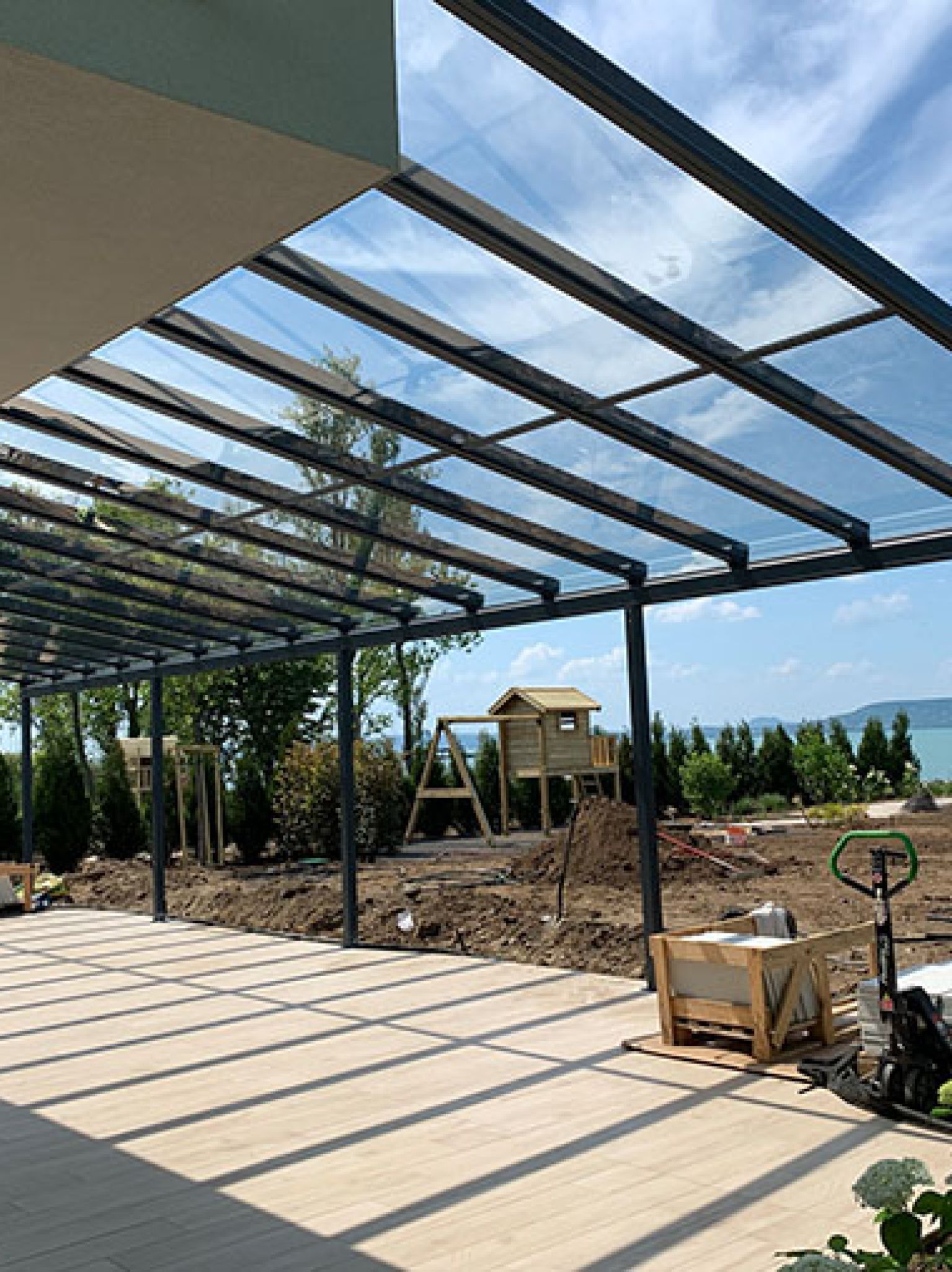 aluszerkeztes üvegtetö