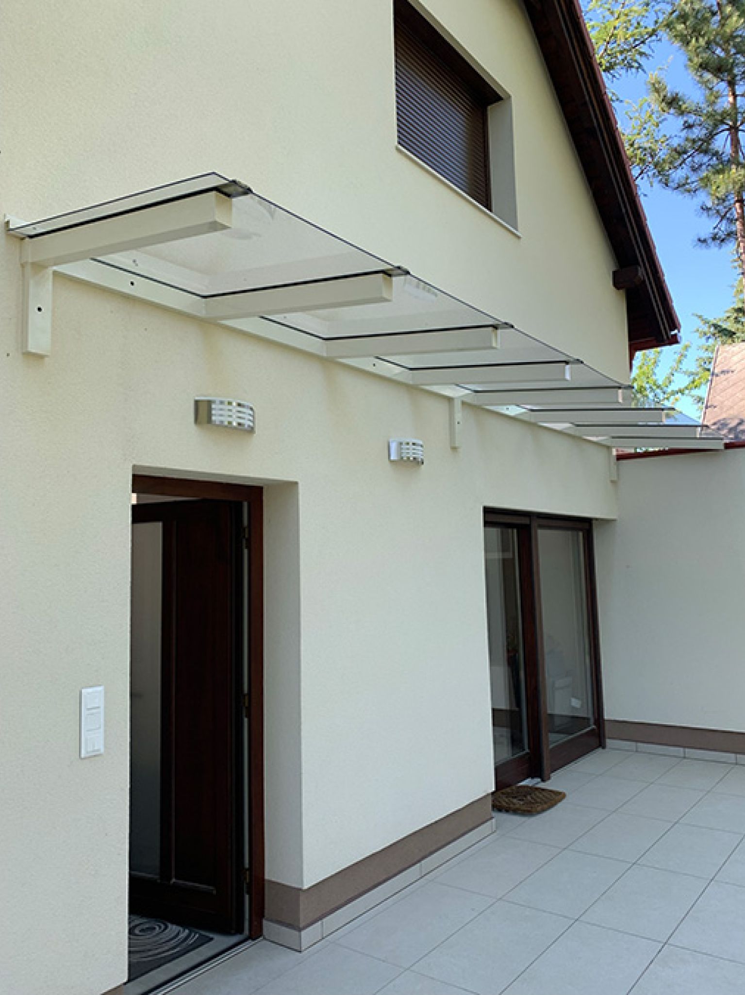 tömör polikarbonát tetö